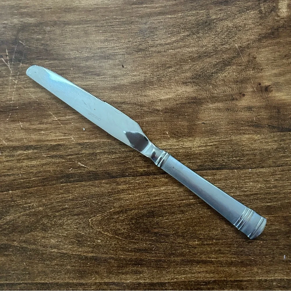 3/$20 Oneida Tiramisu flatware dinner knife